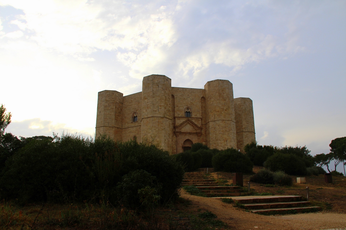 Castel del Monte Copertina